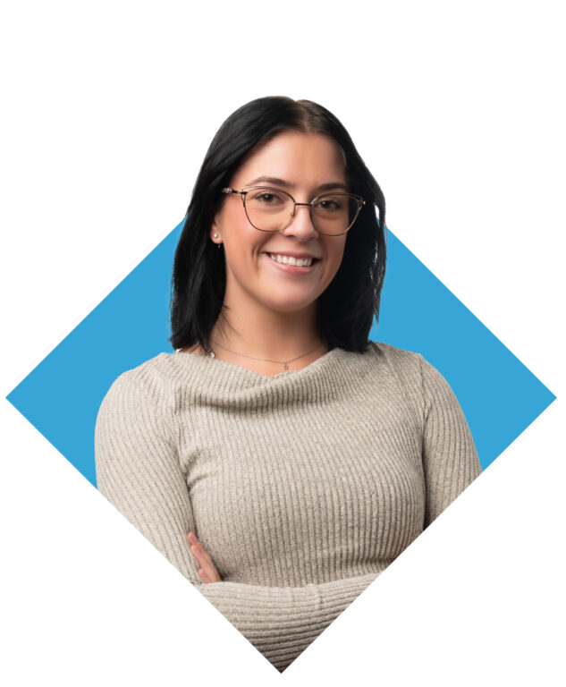 Bobbi-Ann Del Bono Headshot