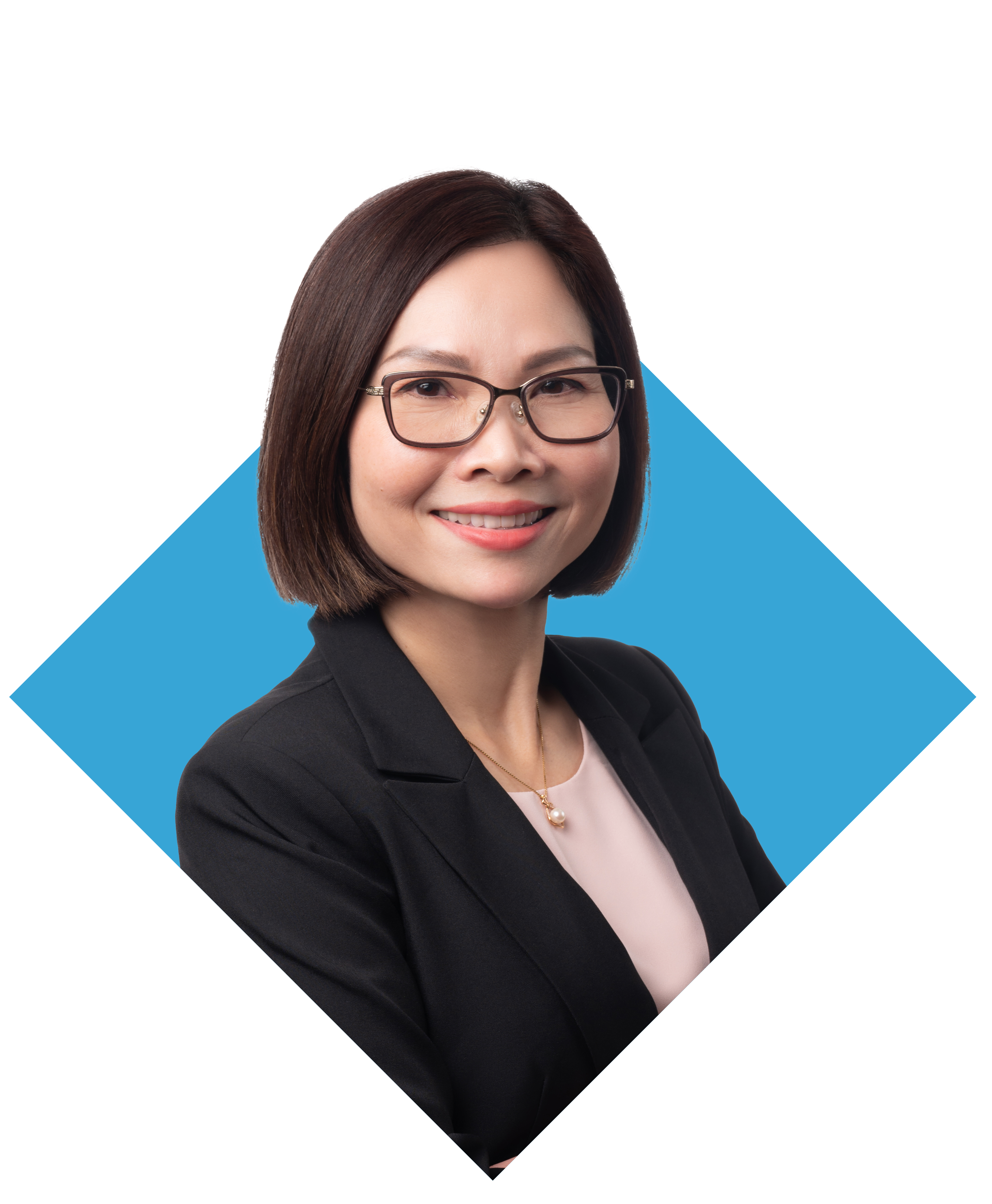 Thi Phung Headshot